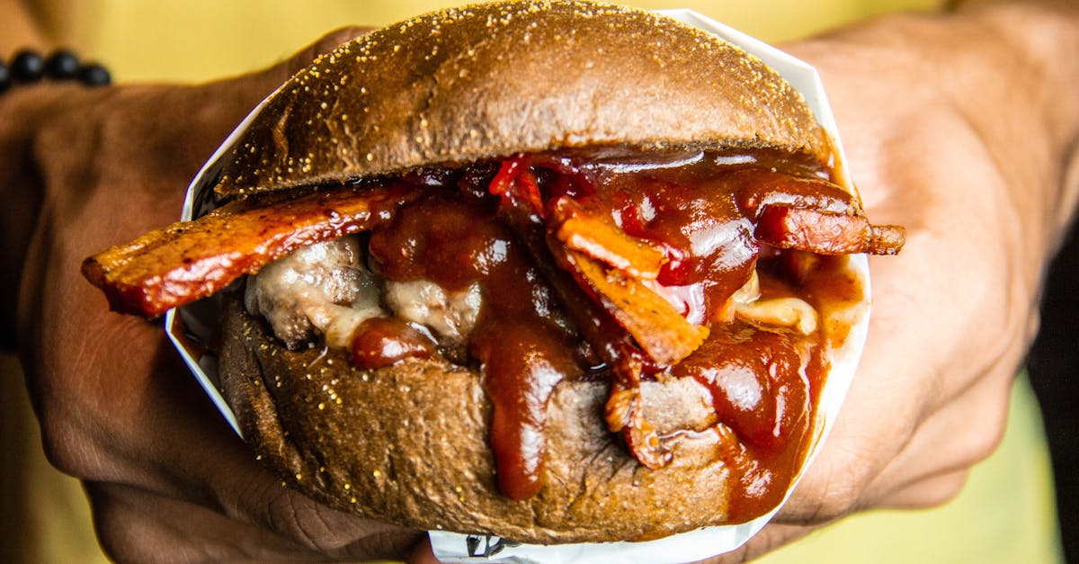 Burger BBQ: Mastering the Art of Grilling, Savoring, and Hosting