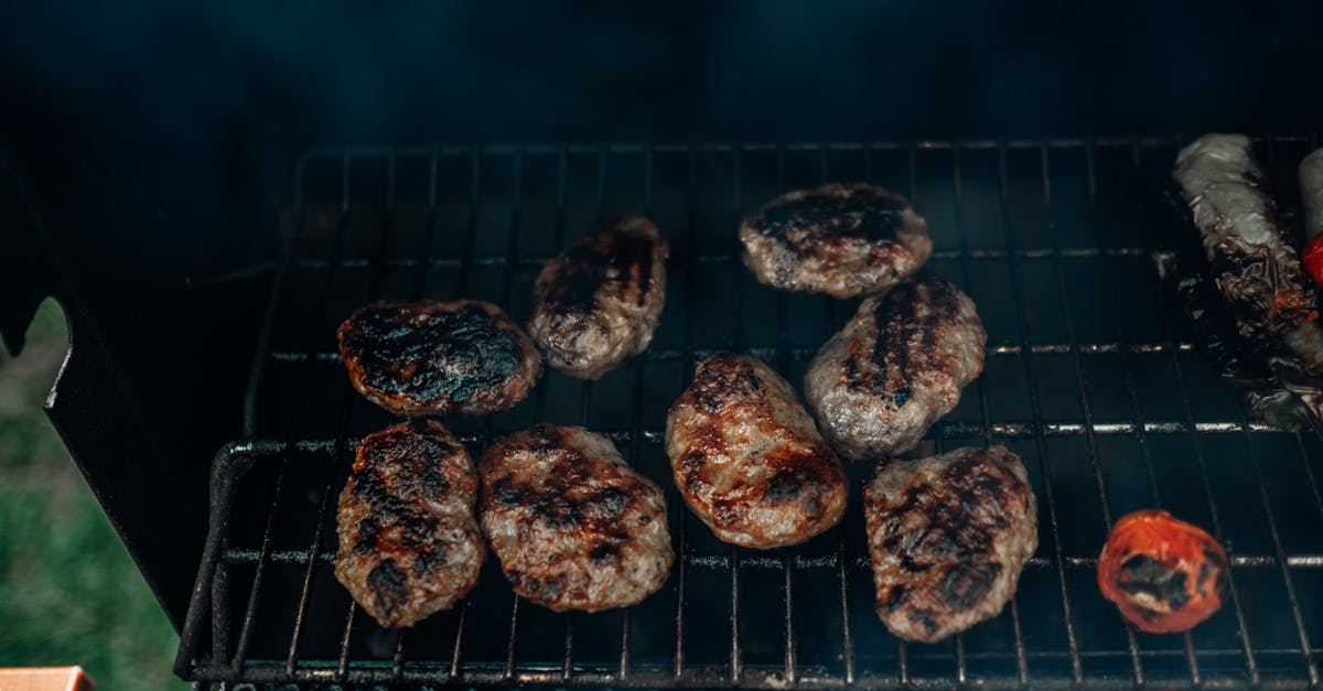 Easy Meats to Smoke for Beginners: Flavorful Recipes and Essential Tips
